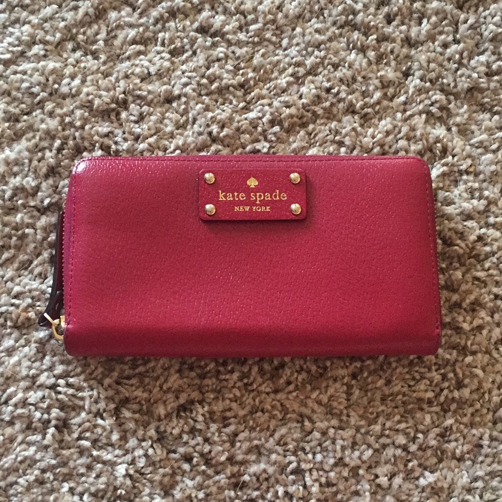Kate Spade ♠️ magenta wallet